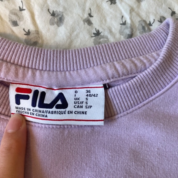 Fila Cropped Sweater - Picture 3 of 4